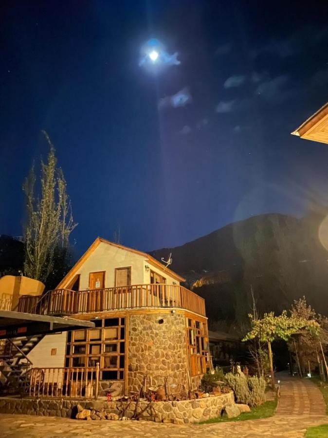 Hotel Faro del Valle Pisco Elqui Esterno foto