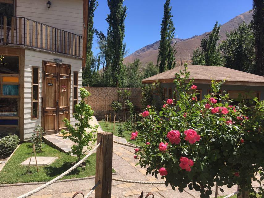 Hotel Faro del Valle Pisco Elqui Esterno foto